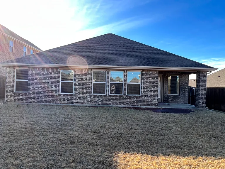 569 W Kara Dr — Photo 20