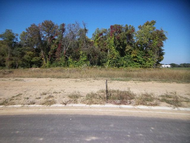 2nd image of 3 Baldwin Ct