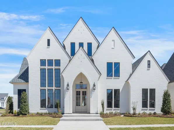 101 Sabal Leaf Ln, Youngsville, LA 70592