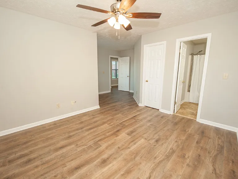 6218 Bell Gables — Photo 10