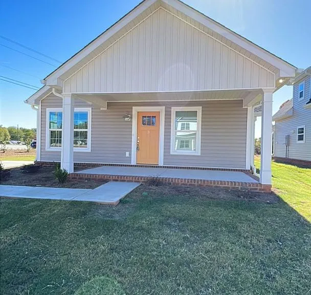 Lakeview at Berea — Photo 1