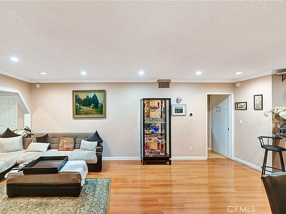 4th image of 1734 N Fuller Ave APT 107