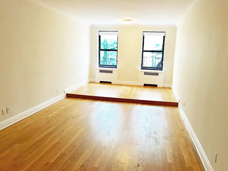 8 Gramercy Park #2F — Photo 3
