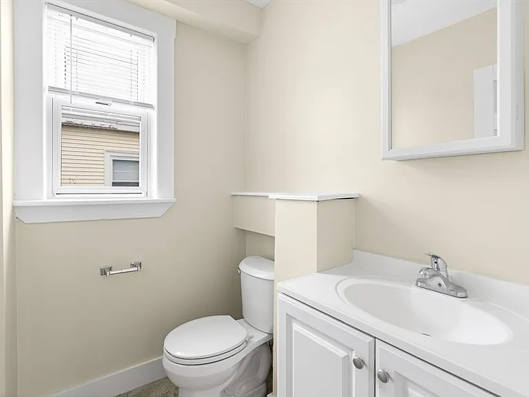 43 Wentworth St #3 — Photo 15