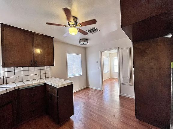 4th image of 1622 N 6th St
