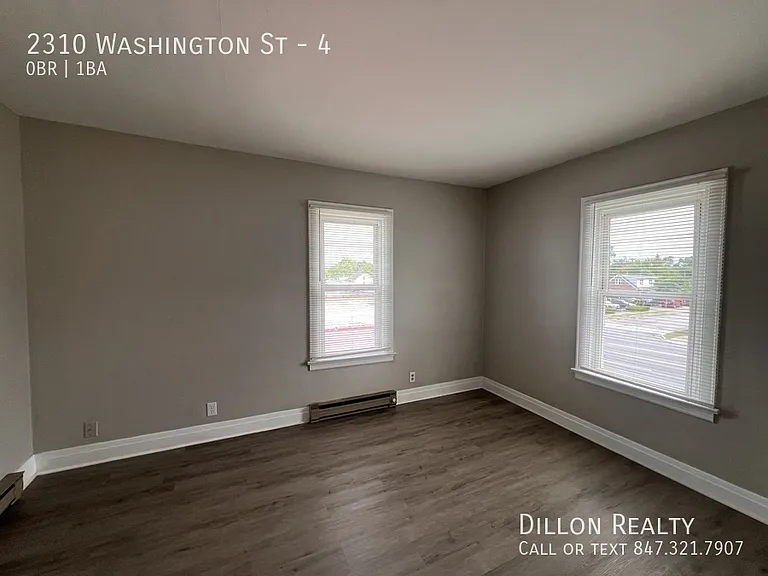 2310 Washington St #4 — Photo 3