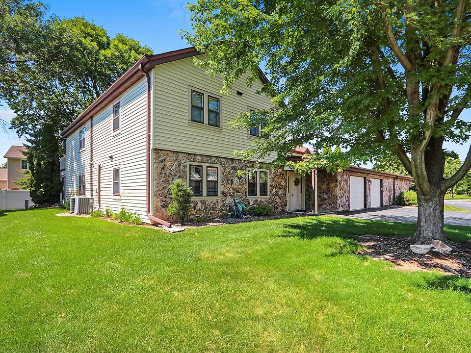 1st image of 1820 Ridgeway Dr Unit 61A