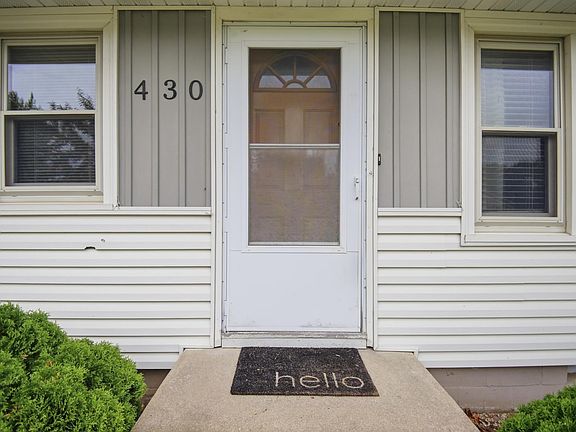 3rd image of 430 5th St SW