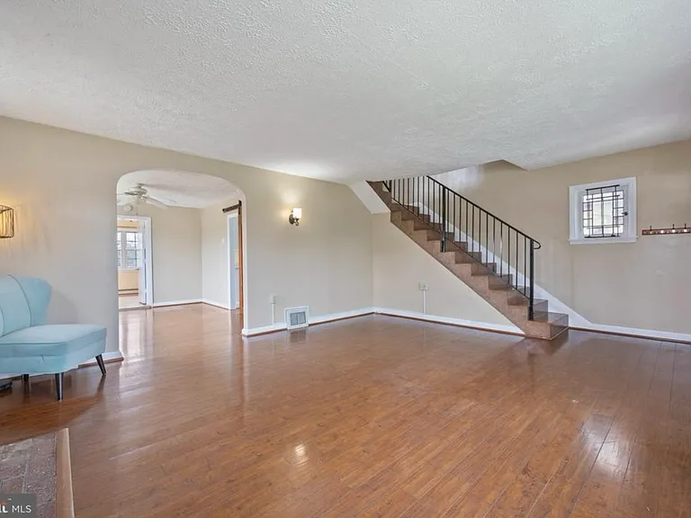 8338 Philadelphia Rd — Photo 2