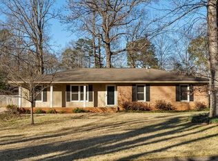 808 N Hills Dr, Opelika, AL 36801