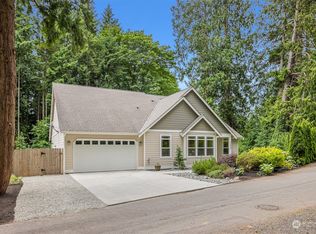 25989 Dunlin Ln NE, Kingston, WA 98346