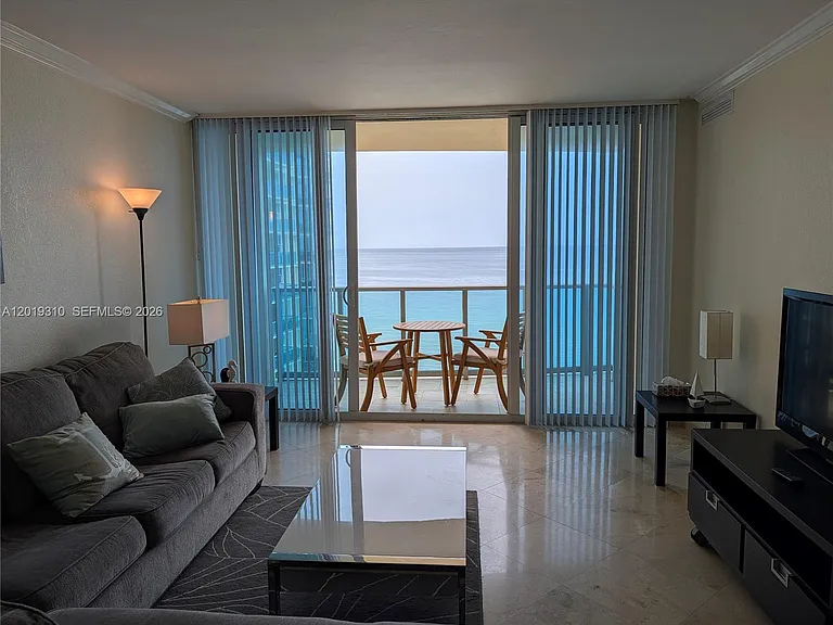 2501 S Ocean Dr #1021 — Photo 2