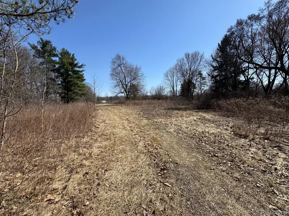 E Lansing Rd, Durand, MI 48429