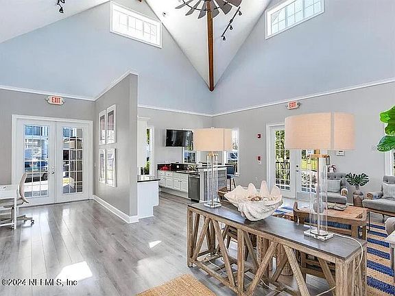 4th image of 255 NEWBURY PLACE Place N