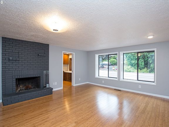 2nd image of 3606 NE 104th St