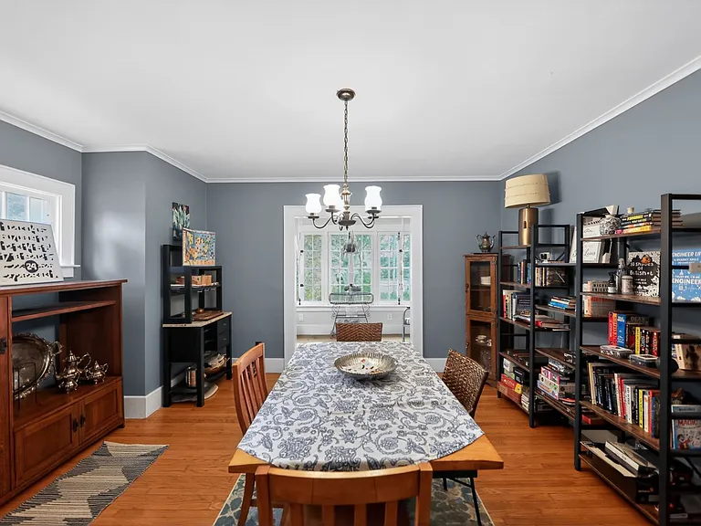 151 Wolcott Ave — Photo 17