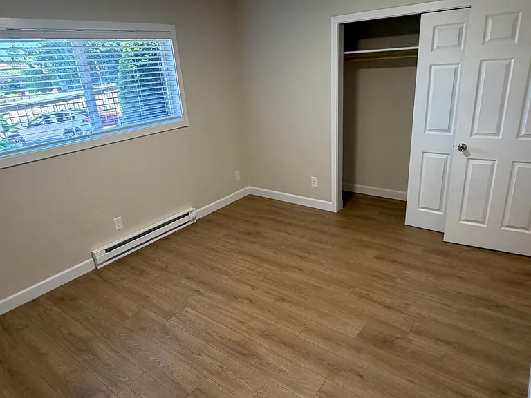 11005 SE Penzance St #D — Photo 10