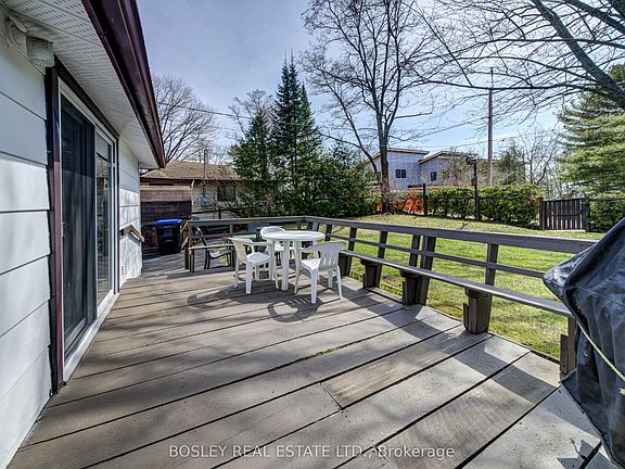 4th image of 310 Tiny Beaches Rd S