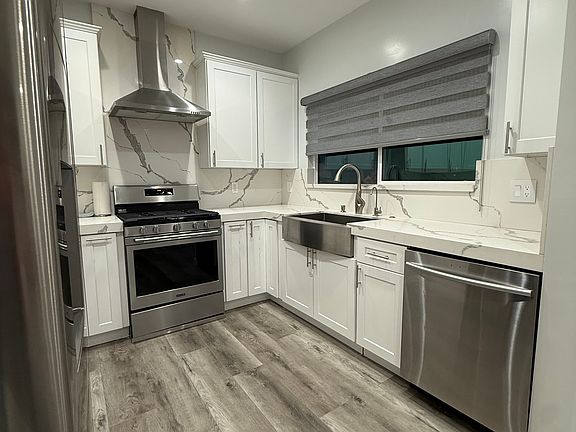3rd image of 3004 N Naomi St