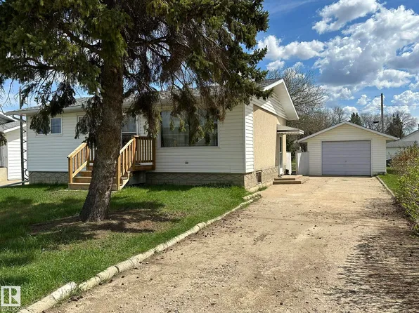 4405 51st St, Smoky Lake, AB T0A 3C0