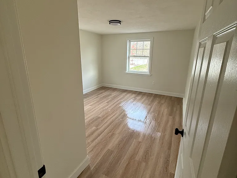 292 Smith St — Photo 6