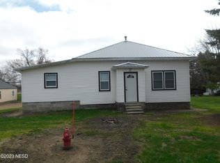 807 N Commercial St, Clark, SD 57225