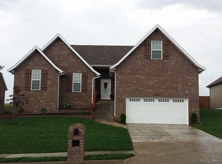 114 E Shawnee St, Strafford, MO 65757