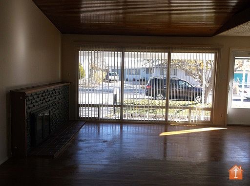 3rd image of 1815 N Wagner Ave