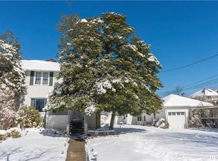145 Hazzard Rd, Long Beach, NY 11561