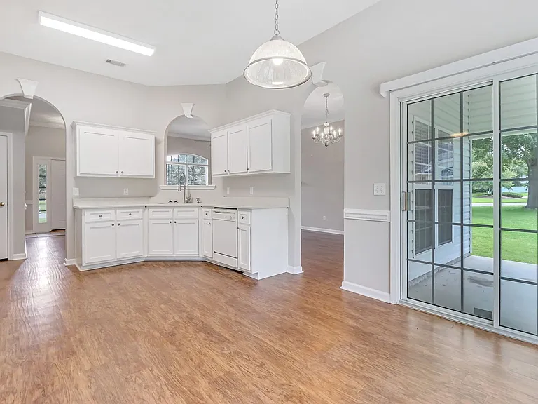 127 Williams Ave — Photo 19