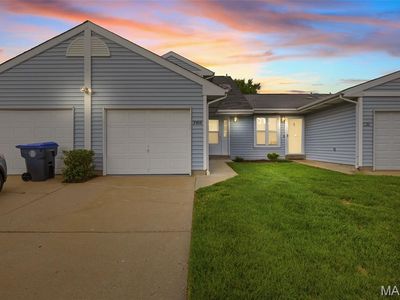 3168 Meadow Trail Dr, Saint Peters, MO, 63376