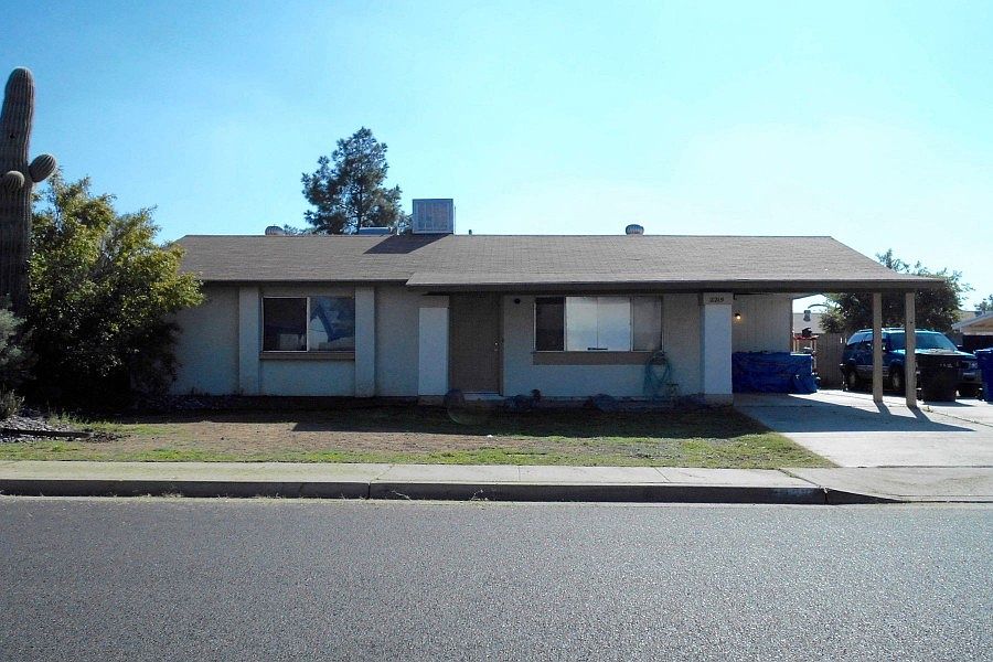 1st image of 2215 E Juanita Ave