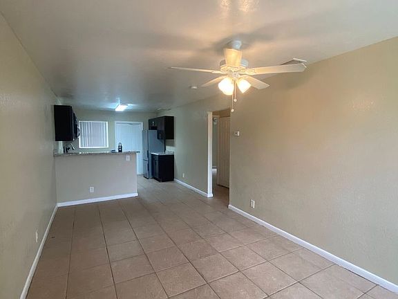 4th image of 820 14th St APT 2