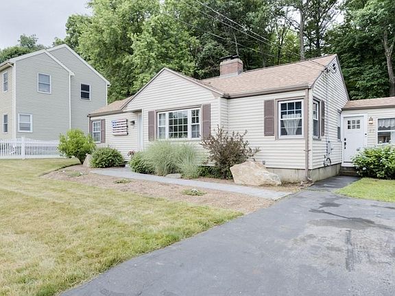 2nd image of 27 Woodway Dr
