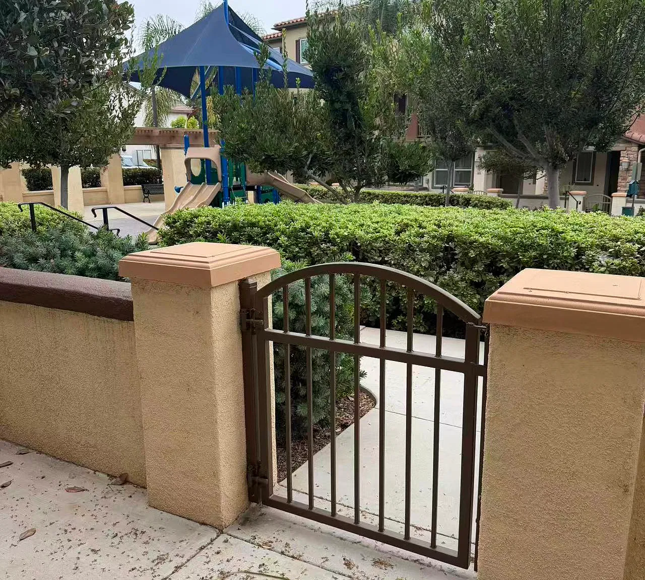 3 bed, 3.5 bath, 1672 sqft, $3,450 — Photo 3