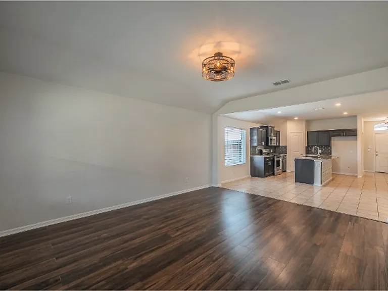7325 Wavecrest Way — Photo 18