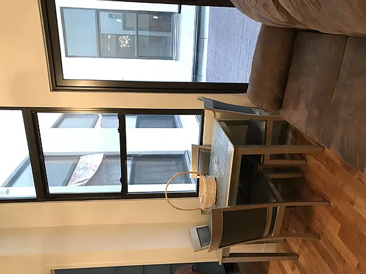 Rented by Manhattan Management LLC | media 38