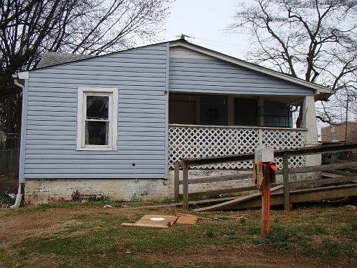 1st image of 807 Belleaire Ave