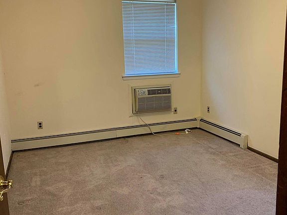 2nd image of 1045 65th St
