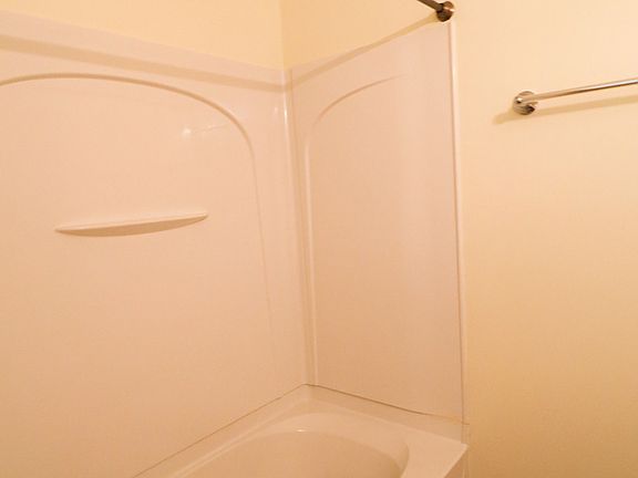 2nd image of 402 Dante Cir #1