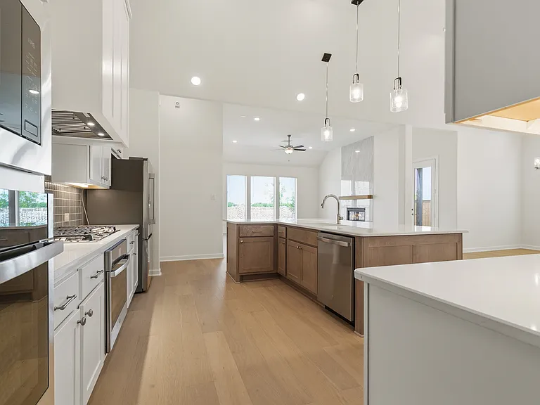 5901 Maddie Ann Dr — Photo 12