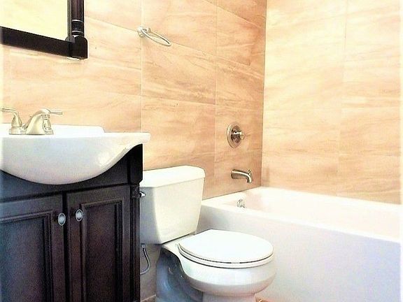 5th image of 30-84 29th St #1Z