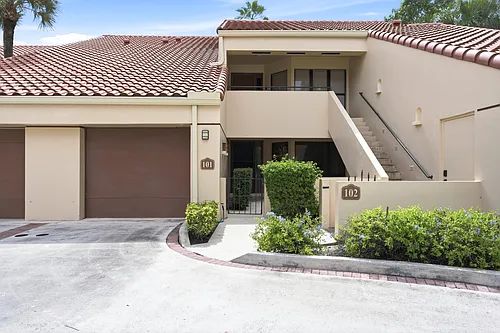 101 Waterview Dr Photo 1