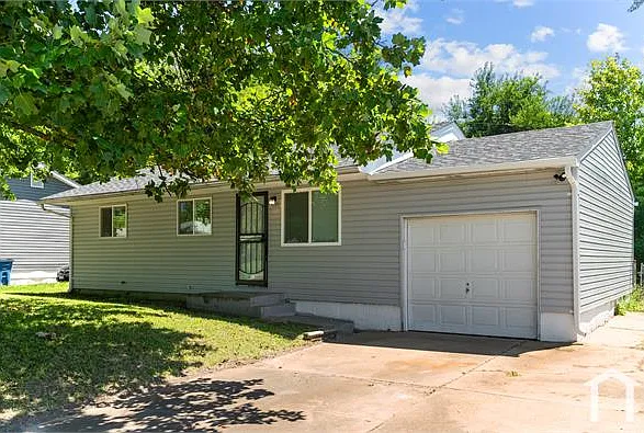10518 Spring Garden Dr — Photo 26