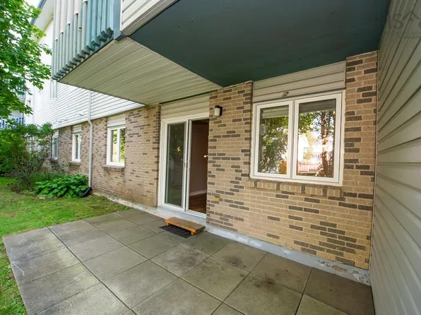 2 Lombardy Ln #207, Dartmouth, NS B2X 3E4