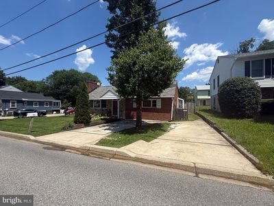 8801 36th Ave, College Park, MD, 20740