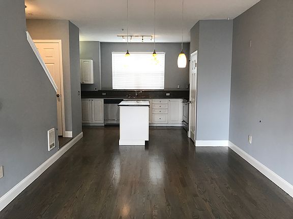 Dining & Kitchen