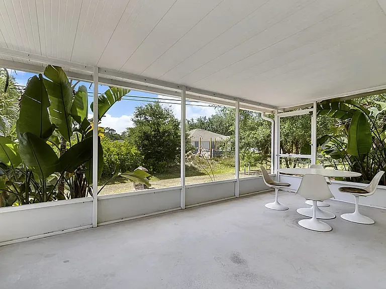 9211 101st Ct — Photo 11