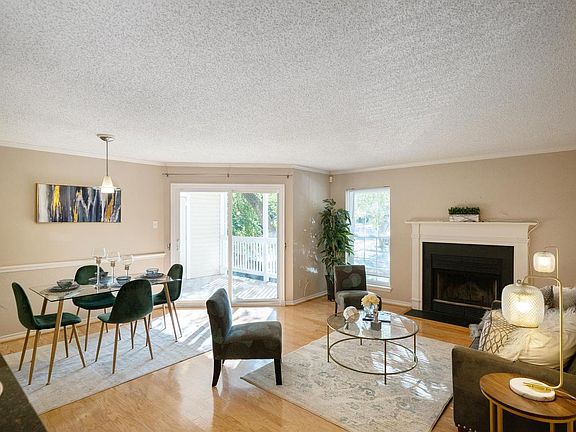 4th image of 1539 Lincoln Way APT 202
