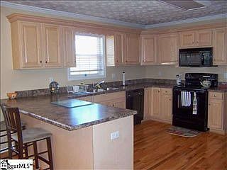 5th image of 100 Mountain Lake Dr